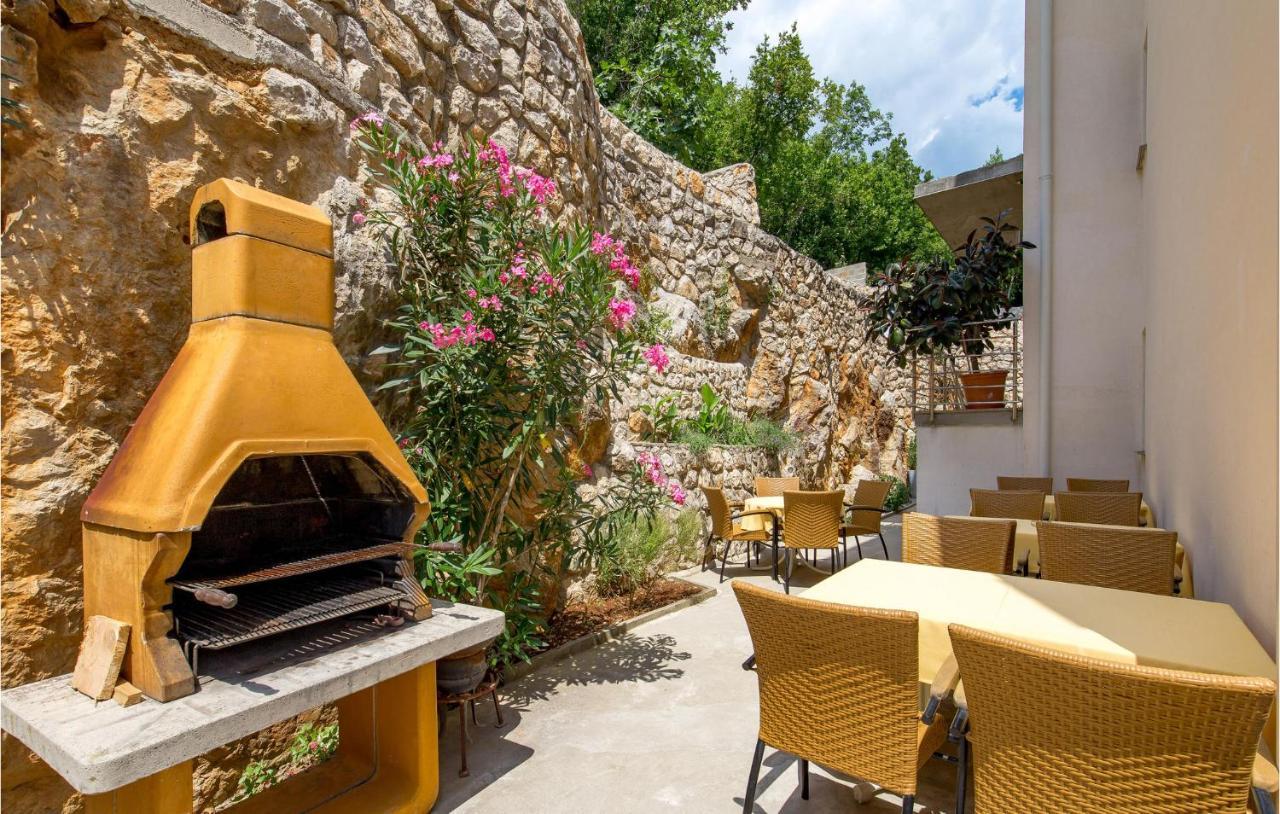 1 Bedroom Gorgeous Apartment In Mošćenička Draga 外观 照片